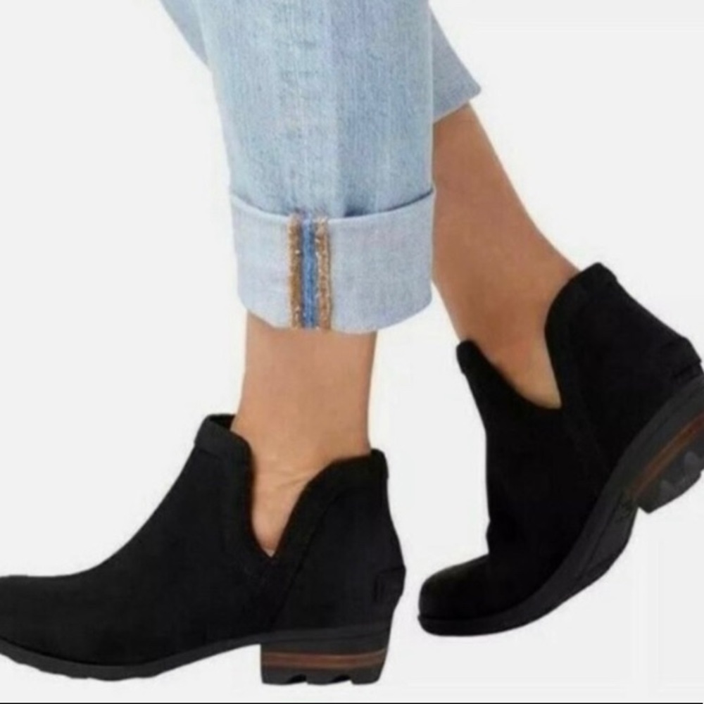 Sorel Lola Cutout Bootie